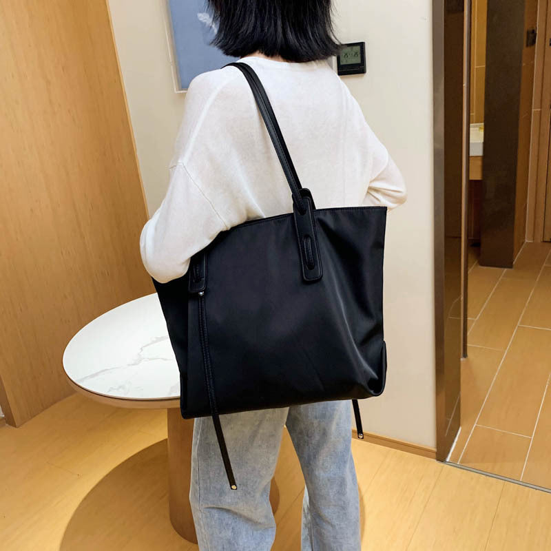 Amoria Bags Alta Large Tote Bag