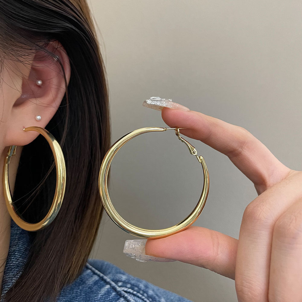 Amoria Bags Polished Hoop Earrings with Lever-Back Closure