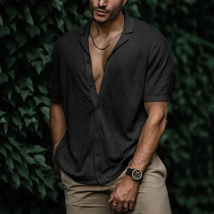 Men's short-sleeved shirt with a lapel collar and a textured surface