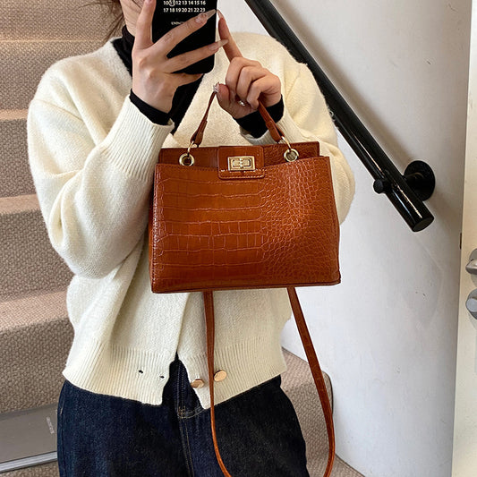 Amoria Bags Arizona Messenger Bag