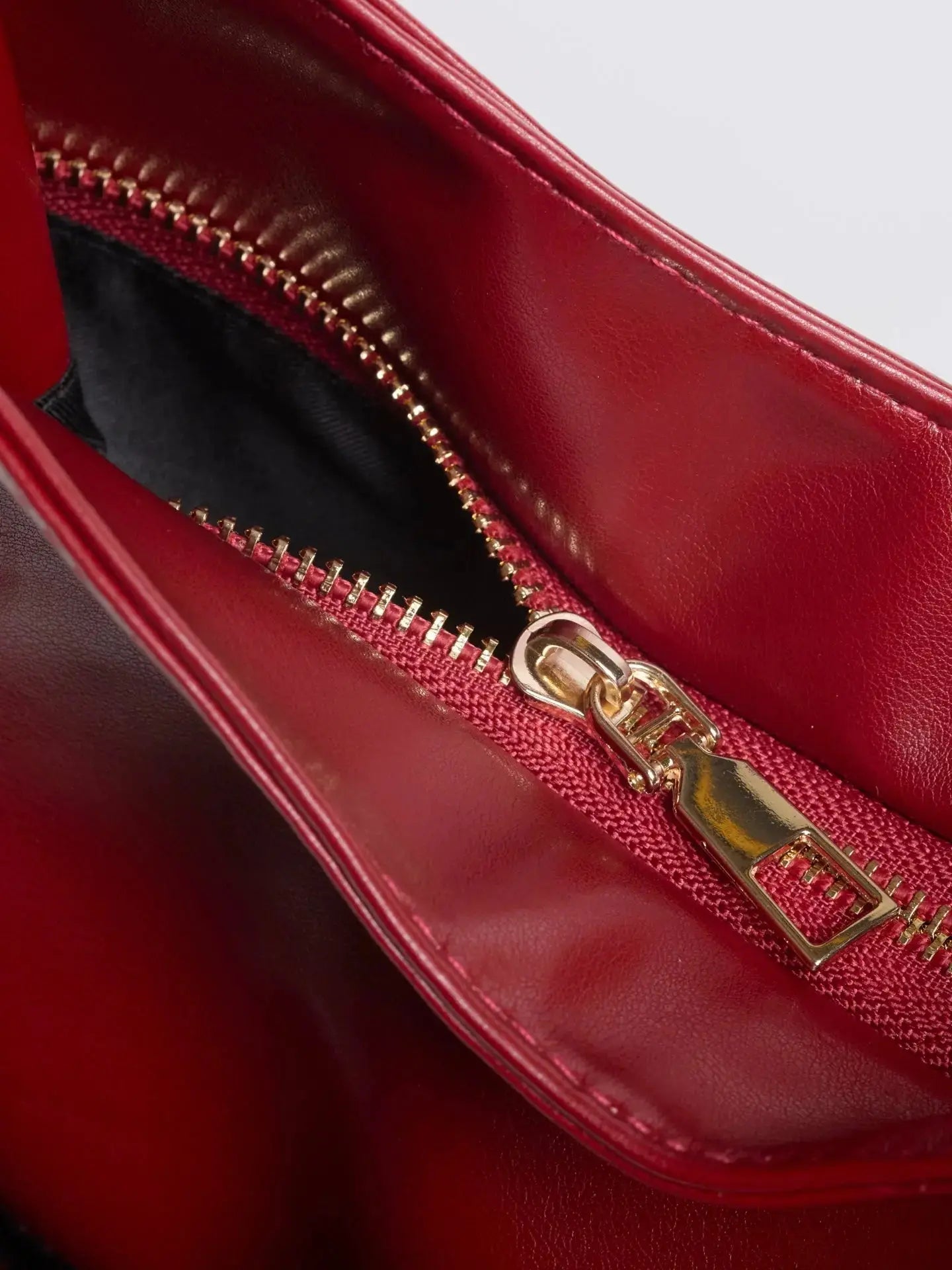 Amoria Bags Everyday BB Shoulder Bag – Black Vegan Leather