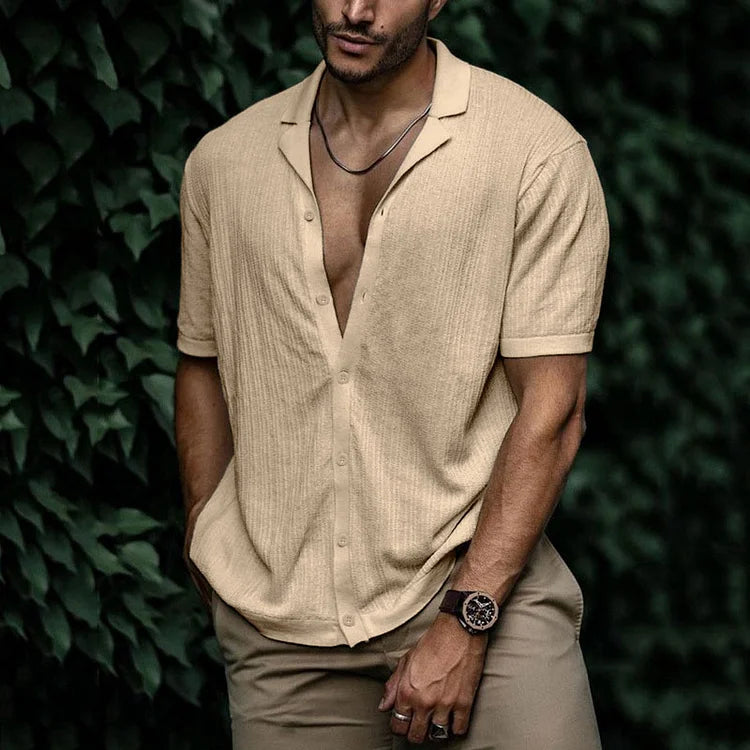Men's short-sleeved shirt with a lapel collar and a textured surface