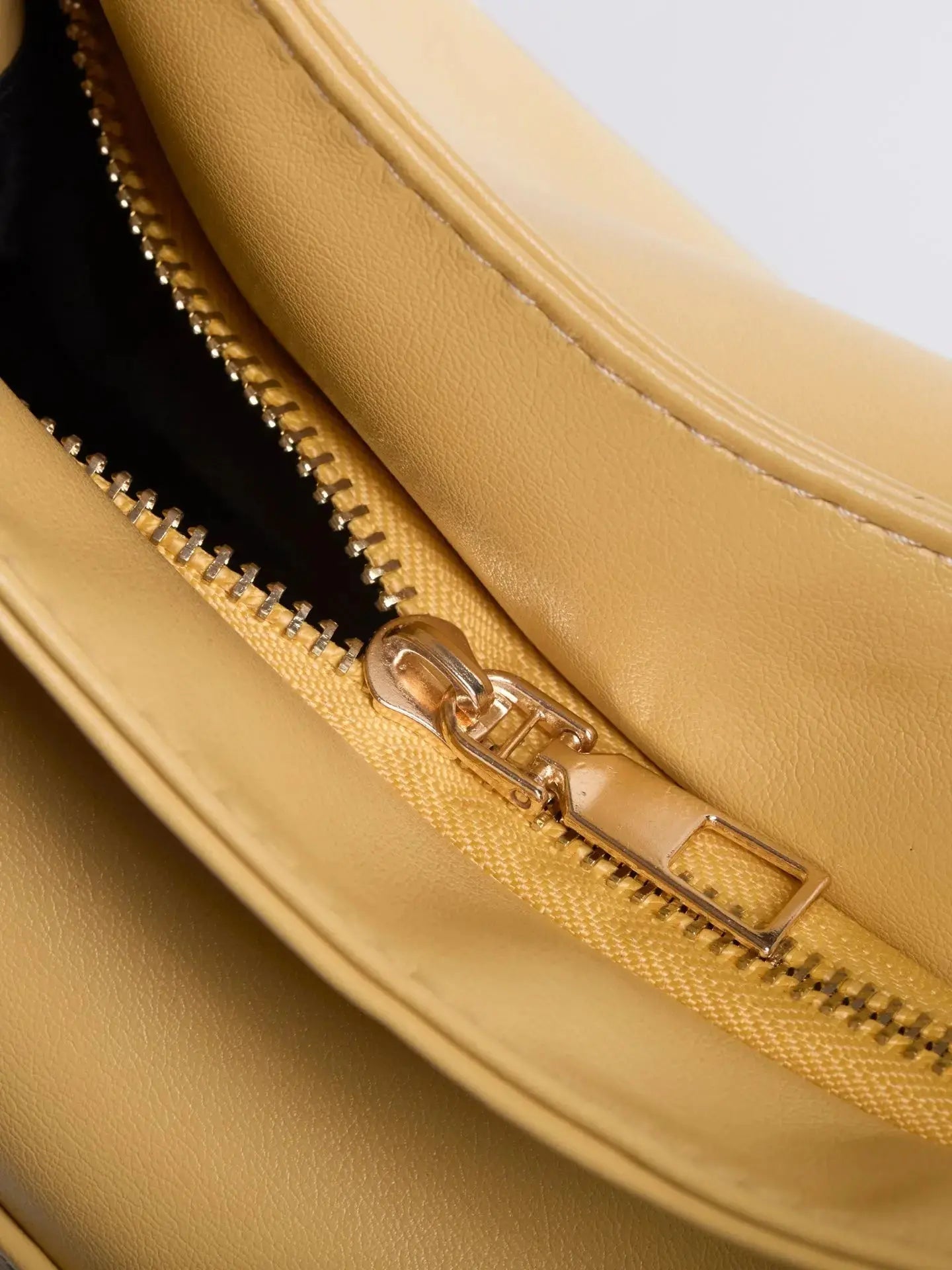 Amoria Bags Everyday BB Shoulder Bag – Black Vegan Leather