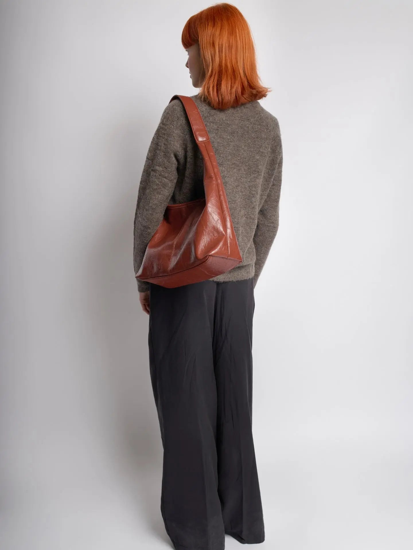 Amoria Bags Scarlett Distressed Leather Tote – Brown