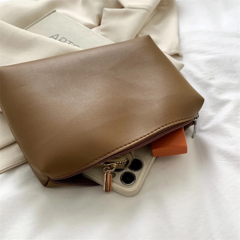 Amoria Bags Bella Shoulder Bag – Black Vegan Leather