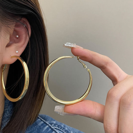 Amoria Bags Polished Hoop Earrings with Lever-Back Closure