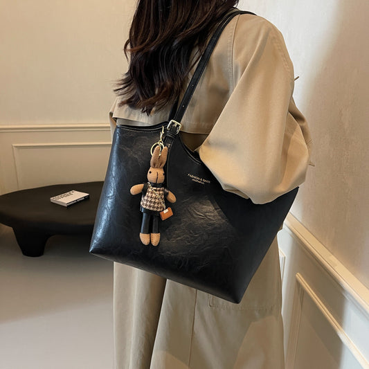 Amoria Bags Lepus Curve Leather Handbag